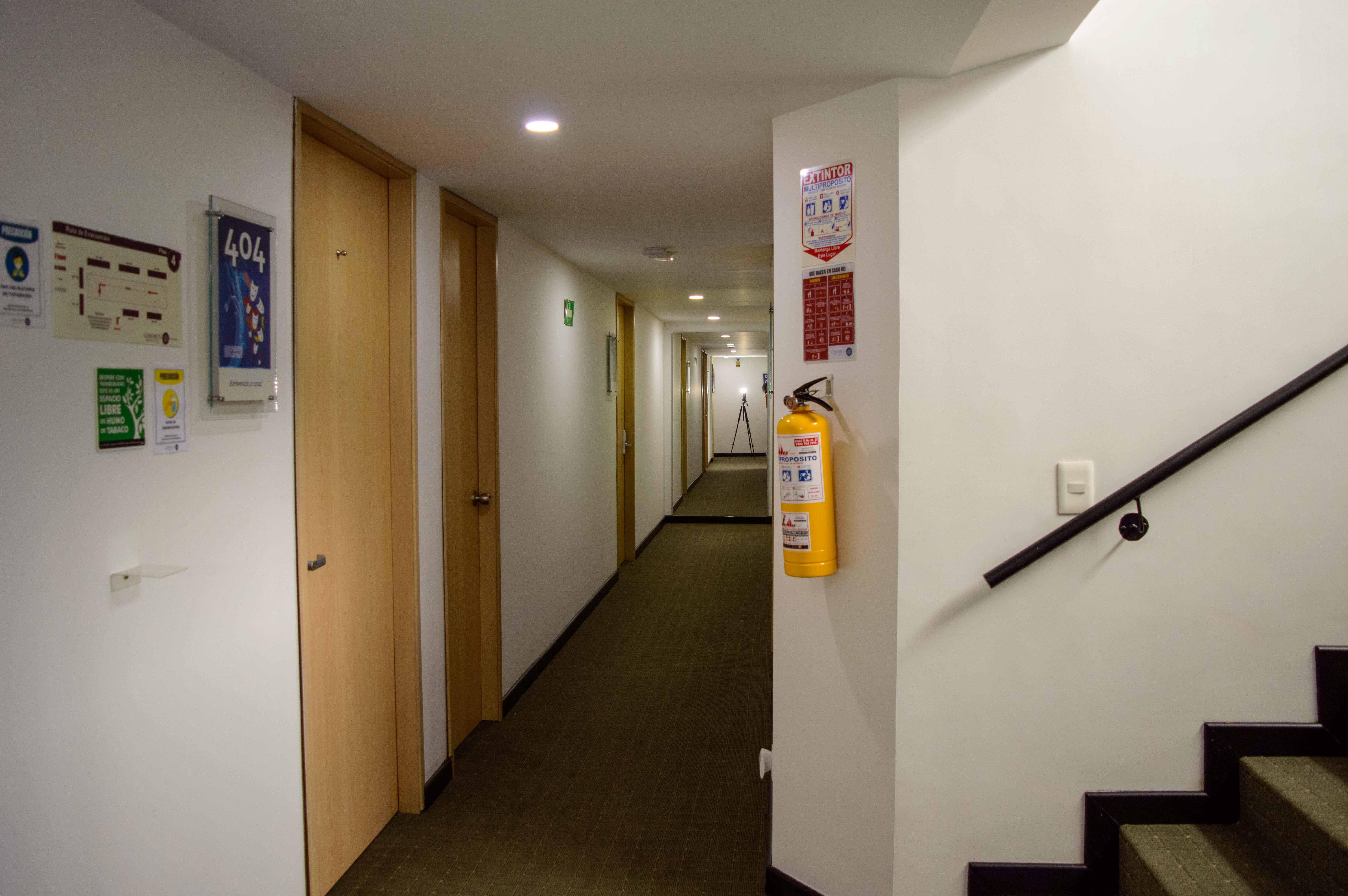 Hotel Castellana 95 Bogota Bagian luar foto