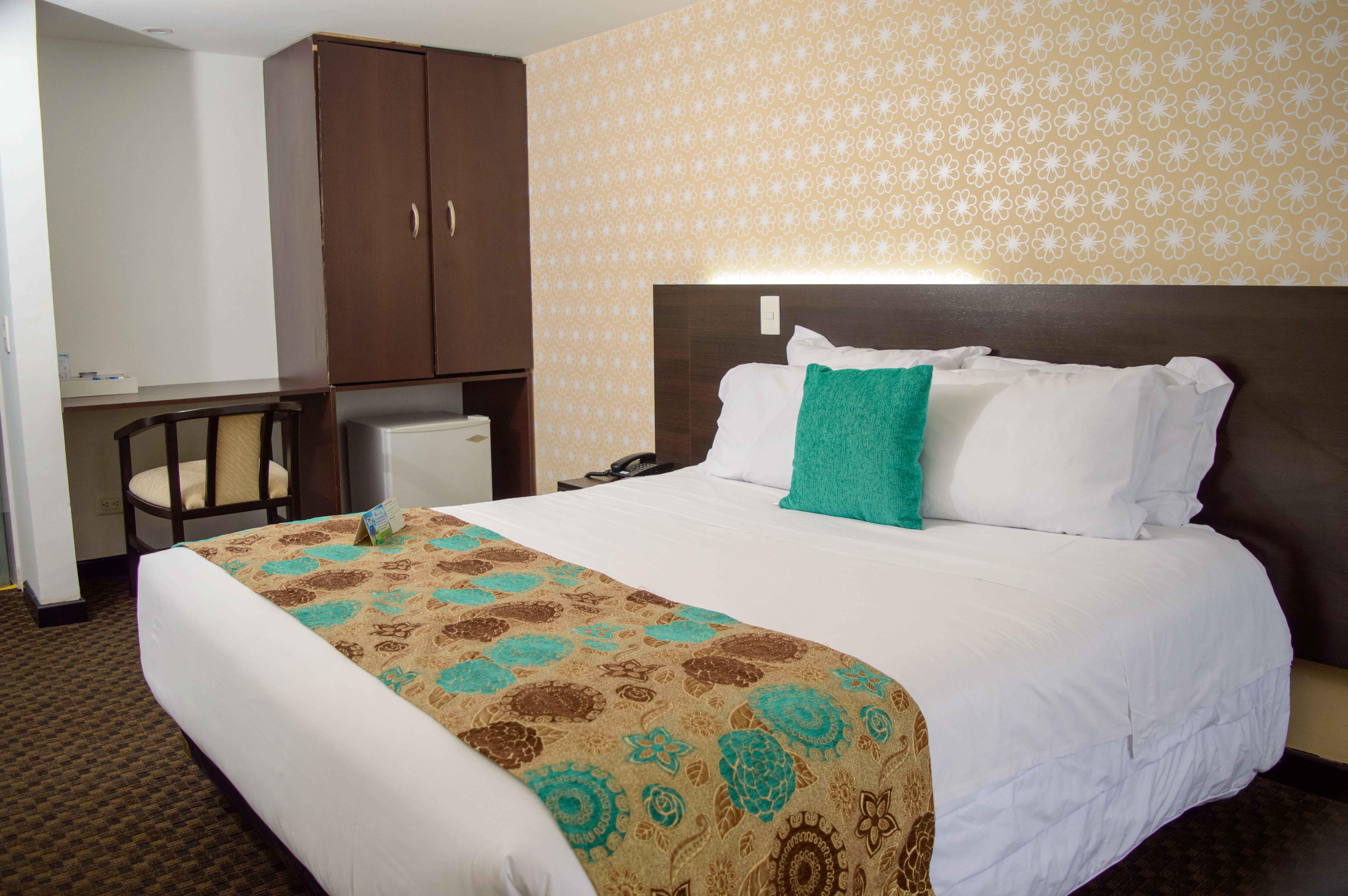 Hotel Castellana 95 Bogota Bagian luar foto