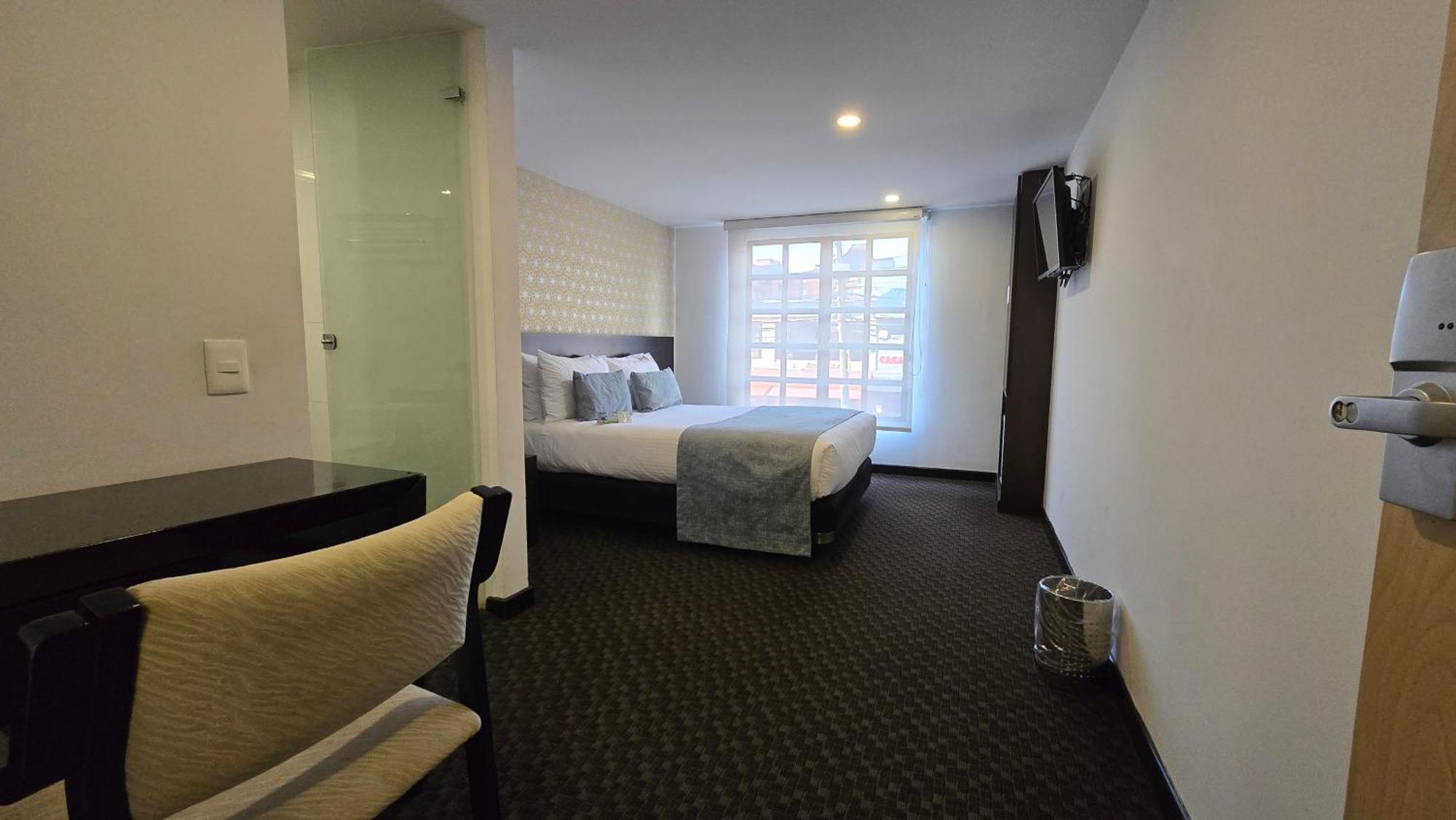 Hotel Castellana 95 Bogota Bagian luar foto