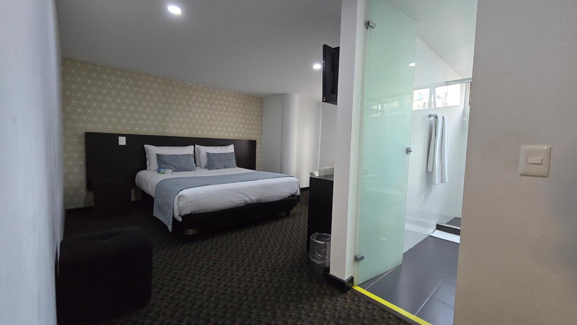 Hotel Castellana 95 Bogota Bagian luar foto
